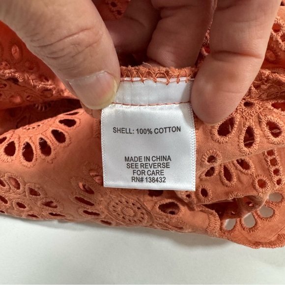 New ModCloth Timeless Eyelet Blouse Button Front Shirt - Picture 4 of 7